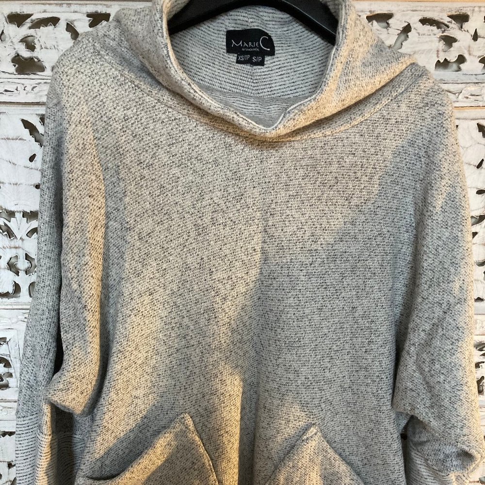 Chandail designer québécoise XS